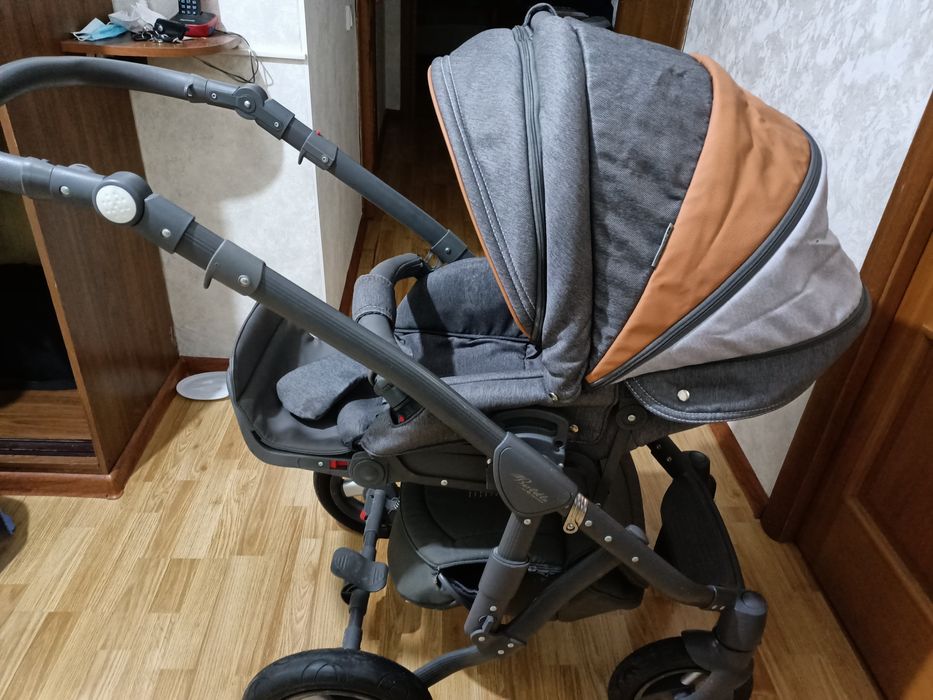 Коляска 2в 1, зима лето