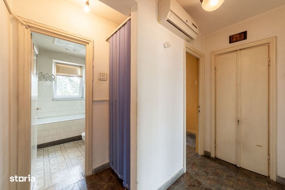 Apartament 2 camere et 3/4 Central, Pitesti