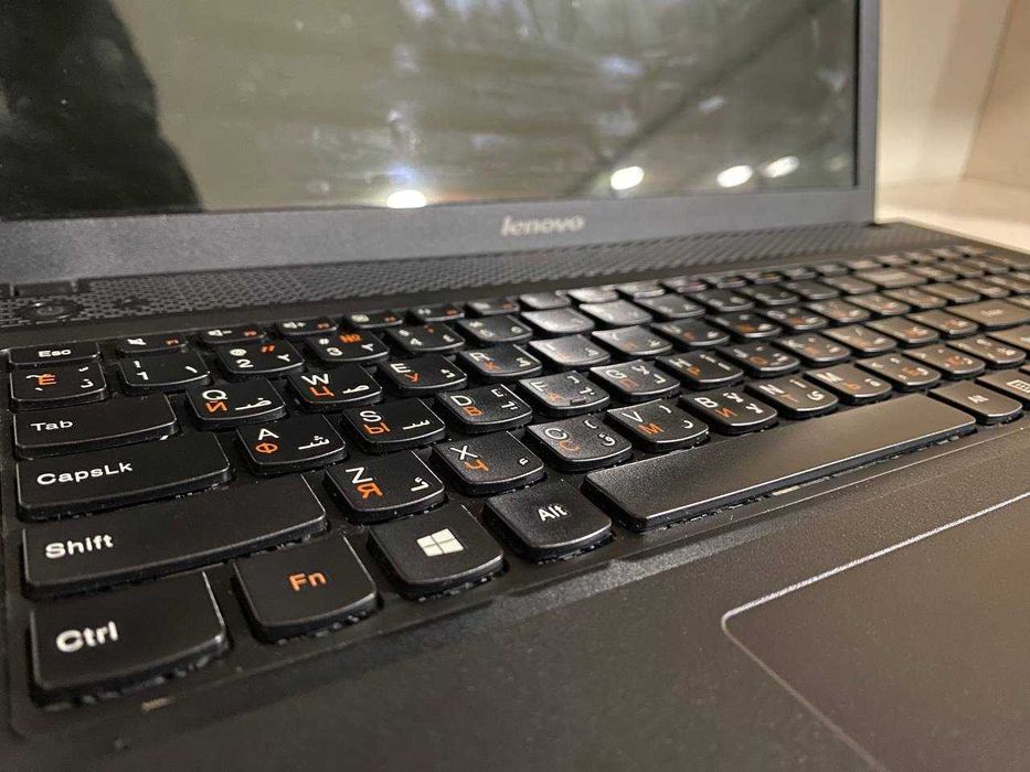 Noutbuk Lenovo Dasturlash Bugalteriya va ofis ishlari uchun