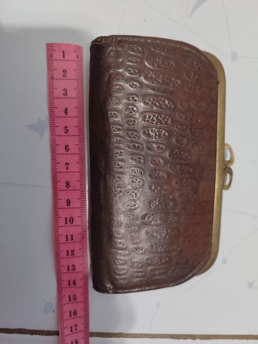 Кошелечек с латунным “поцелуйчиком”