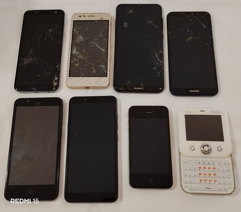 Lot 8telefoane pentru piese
