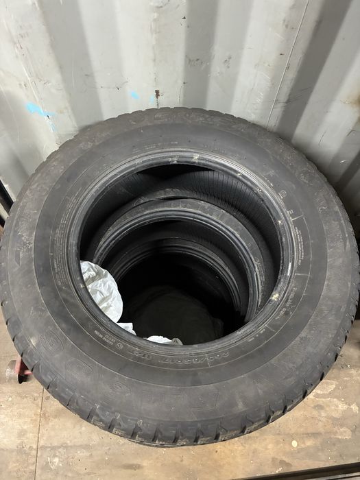 Шины зимние 265/65/17