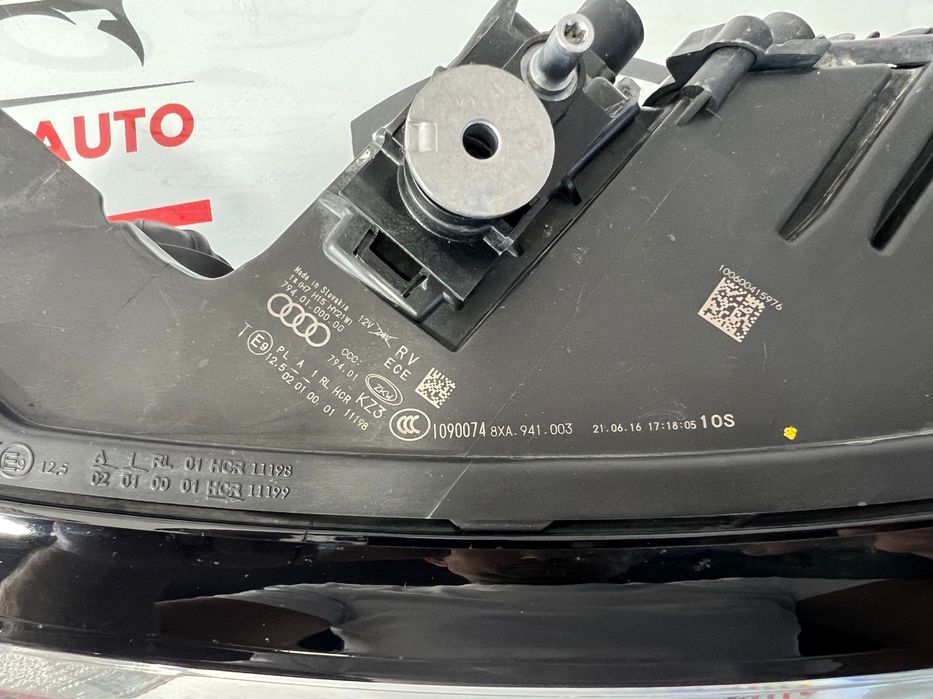 Far Stanga OEM Audi A1 8X 2010-2018