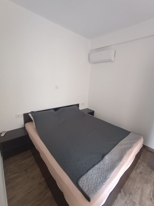 Продавам комплект спалня с матрак 164 / 190