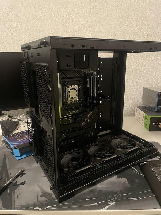 Pc gaming ( Ryzen 7 7800x3d+Rtx 5700 ti)