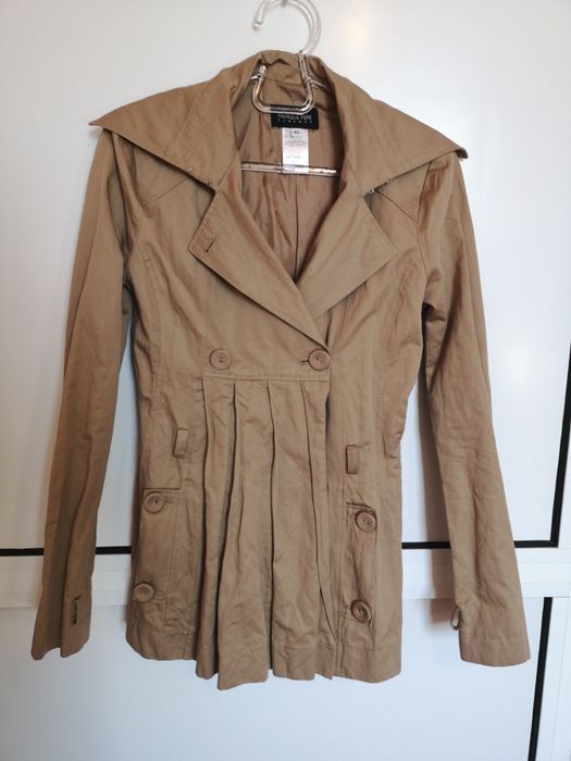 Patrizia Pepe парка (яке)
Размер : 42 , липсва коланчето, няма забележ