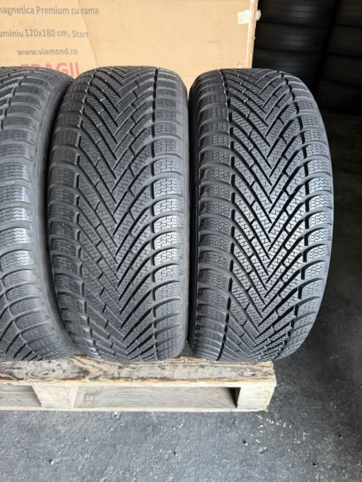 4 anvelope iarna 215/50/17 Pirelli 7.5-8.5 mm DOT 2020!