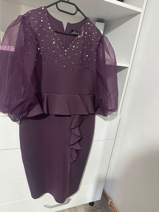Vand rochie de seara