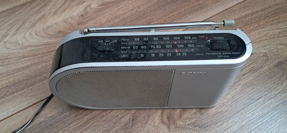 Radio Sony ICF-404L