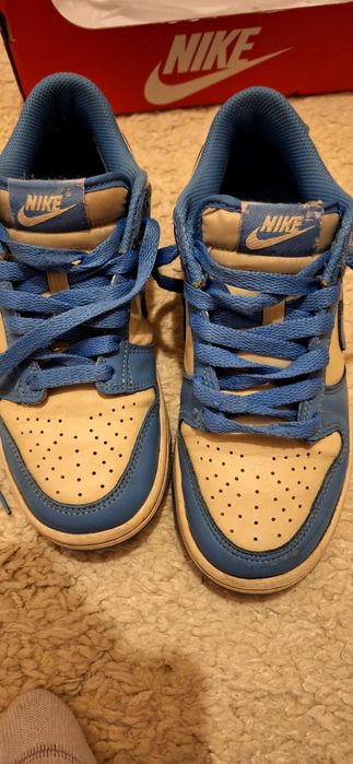 Adidasi Nike pentru copii.