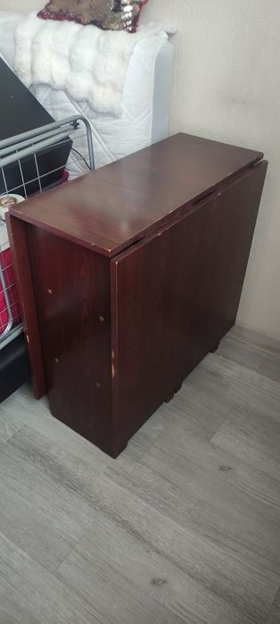 Стол- книжка. Продам. 5000тг