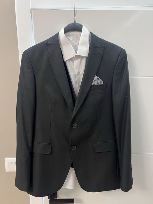 Продавам Мъжки костюм Suitmen – Style Italiano