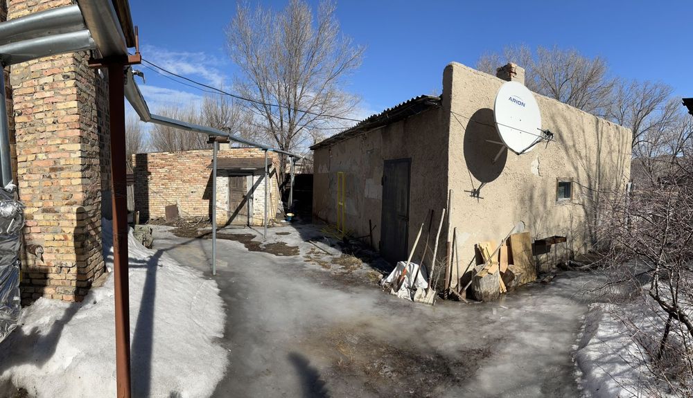 СРОЧНО!!!Продается двухэтажный  дом в городе Абае на баме