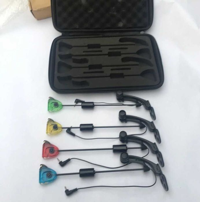 Set 4 Swingeri MKM3 cu Iluminare si Penar Transport Model FL