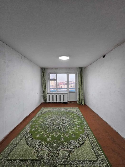 срочно продам 2 ух ком кв. в центре города за 12500