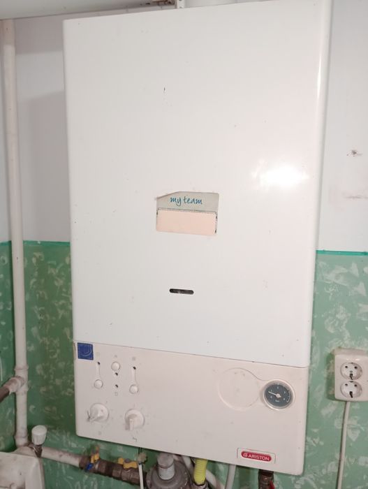 Centrală ariston se vinde cu probă