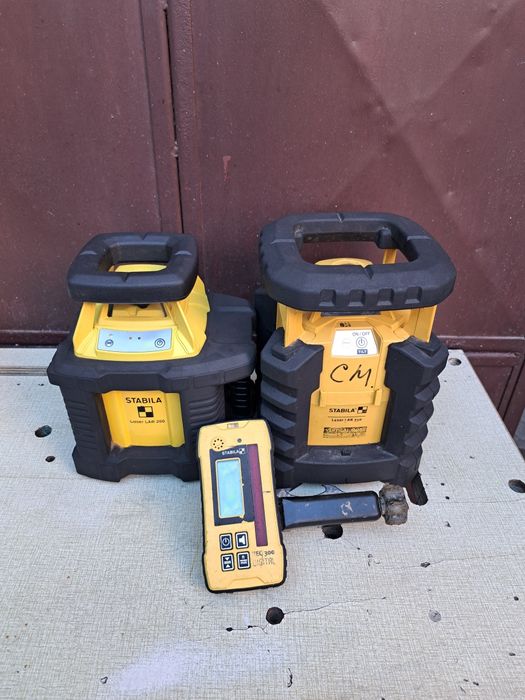 Nivela laser Stabila LAR 200 si LAR 350
