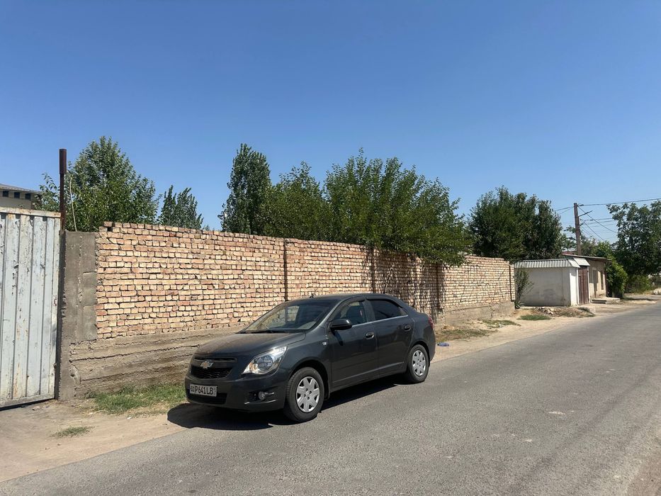 Нижилой жое сотилади срочна