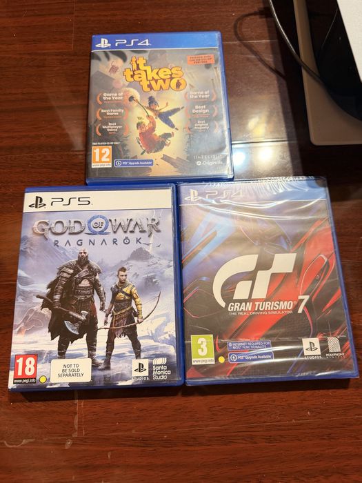 Set Jocuri (GT7 , GOW RAGNAROK , It takes two)