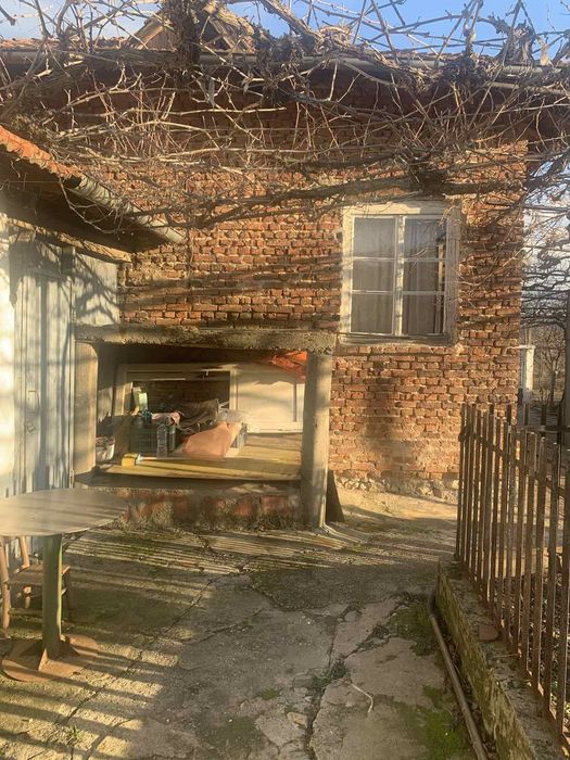 Продава се Къща в Дупница - 65 кв.м за 463 €/кв.м - Снимка #1