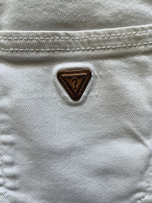 GUESS / дамски къси дънки W28