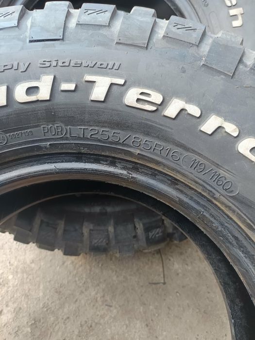 255/85/16 4броя BfGoodrich Mud-Terrain T/A.Гумите са в перфектно състо