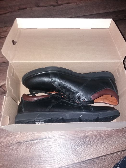 Продам мужские туфли