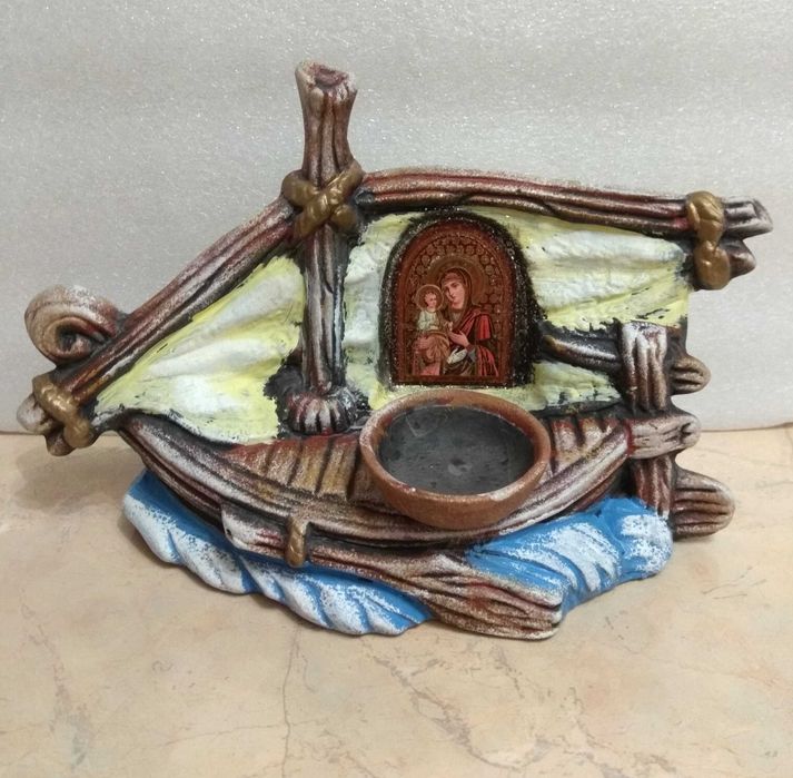 ЛОТ - Гипсова лодка с икона и гипсово ангелче