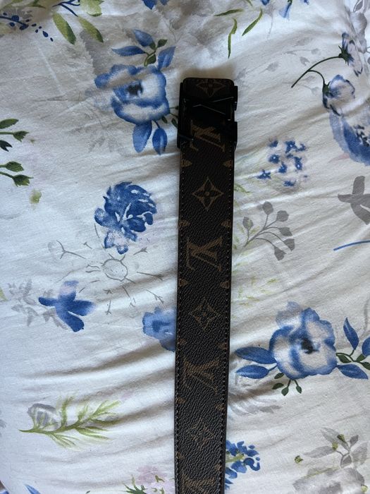 Curea Louis Vuitton Lv
