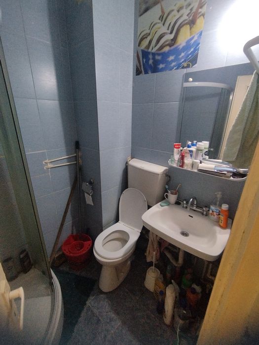 Închiriez garsoniera