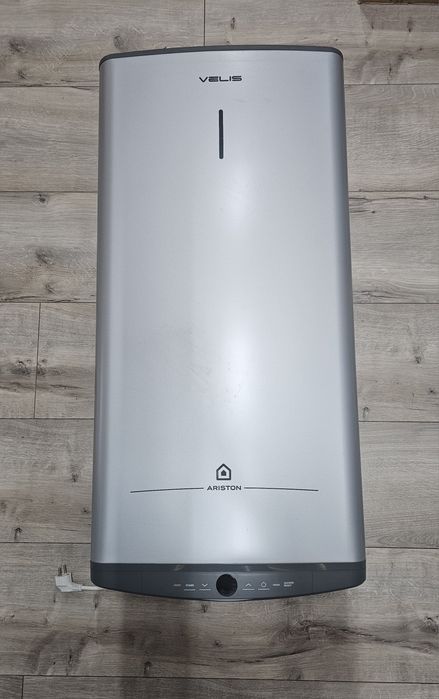 Аристон Velis pro 100 л.