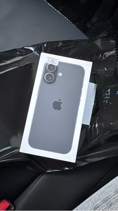 Новый Iphone 17, с гарантией год