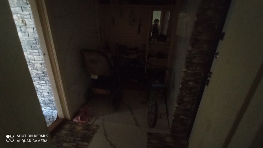 Uy 4 xonalik sotiladi srochna