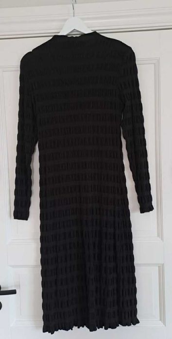 Елегантна рокля H&M