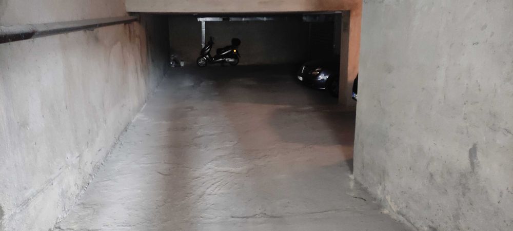 Дава се под наем Гараж / Паркомясто в Варна, Левски - 18 кв.м за 112.2 € - Снимка #2