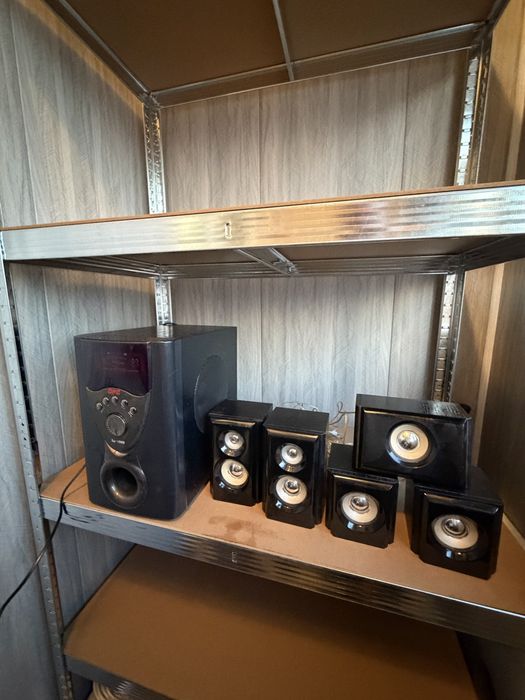 Саббуфер с колонками для компьютера