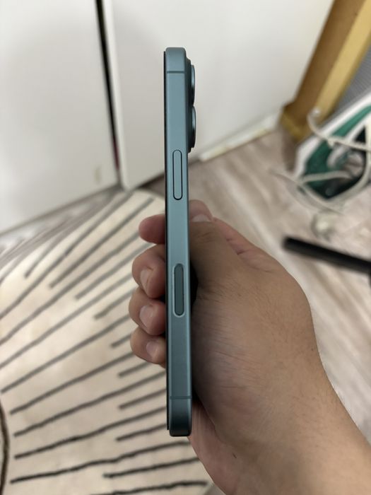 Продам iPhone 16