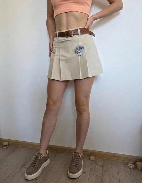 Пола панталон с колан