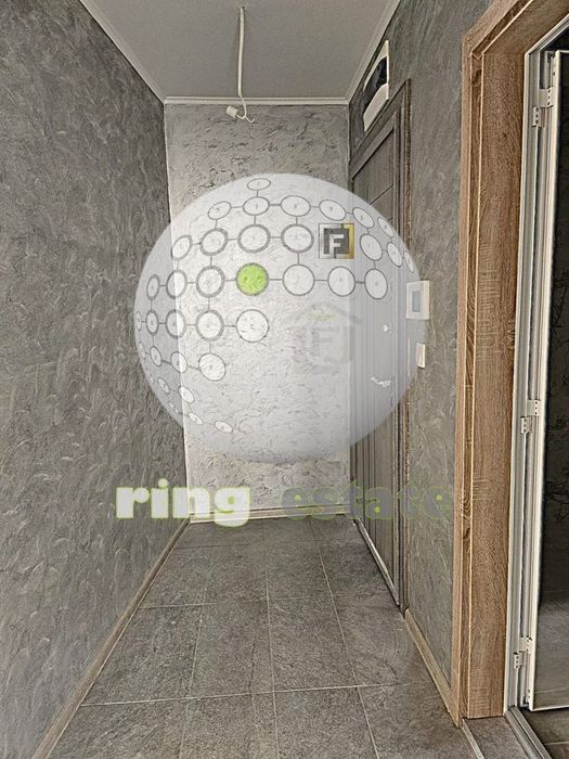 Продава се Тристаен апартамент в Пловдив, Център - 89 кв.м за 2023 €/кв.м - Снимка #7