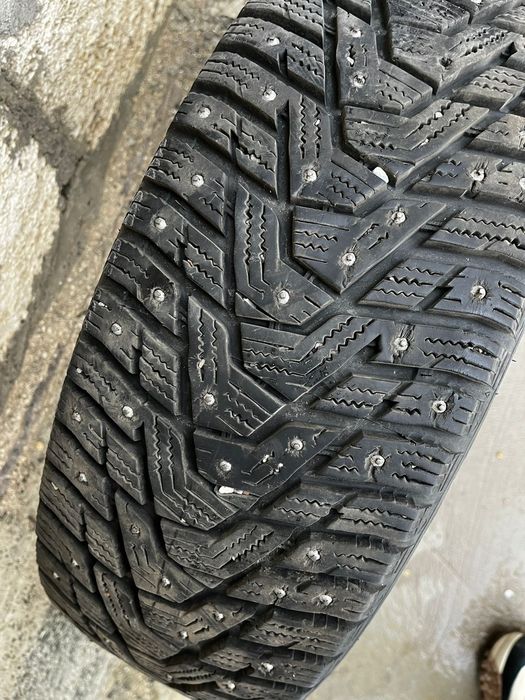 Шина зимная шипый