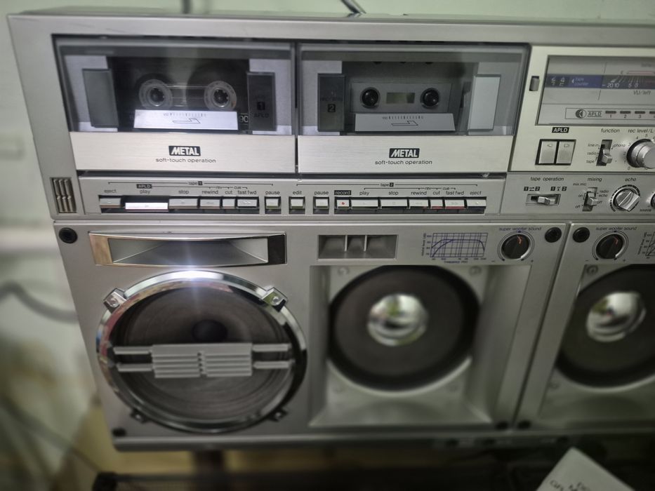 Кассетная магнитола Sharp