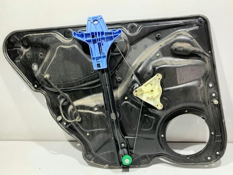 Macara geam electric dreapta spate Volkswagen Passat B6 3C 3C4839756H