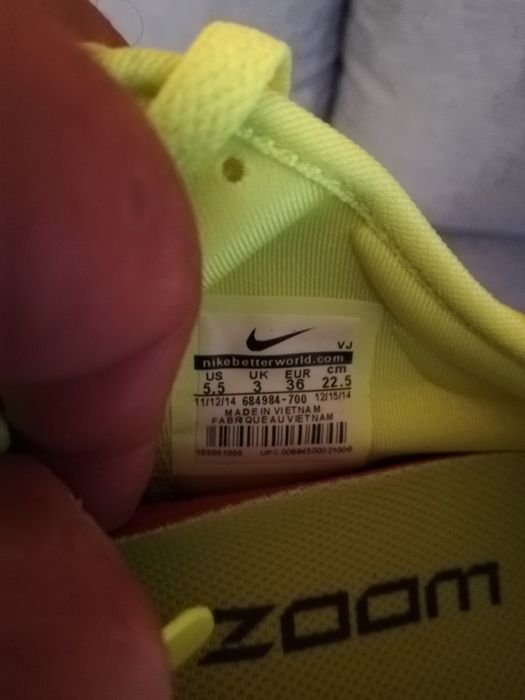 Обувки. Спортни юношески.