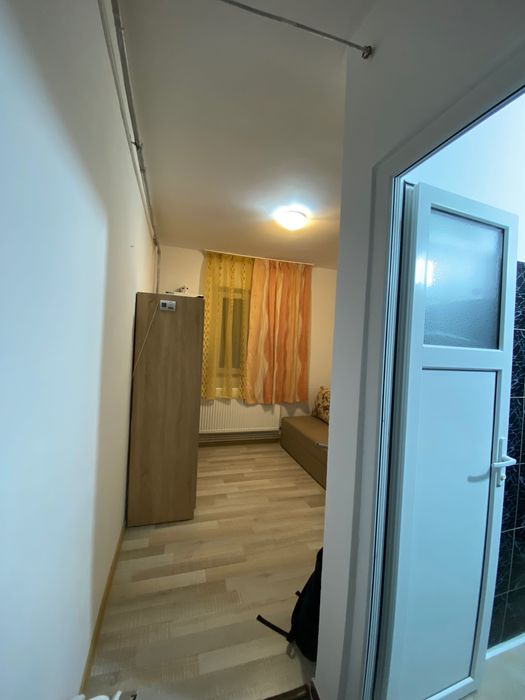 Vând garsonieră CF 2