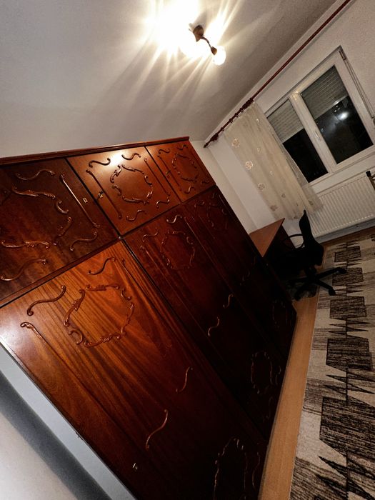 Inchiriez apartament 3 camere