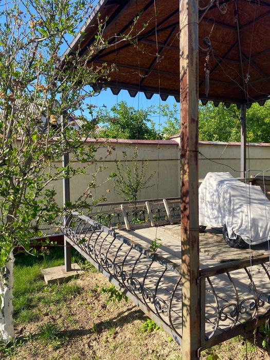 Тапчан с навесом