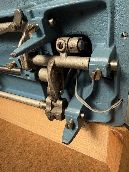 Masina cusut electrica EVA metal