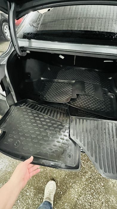 Полики для Хундай Элантра 2025