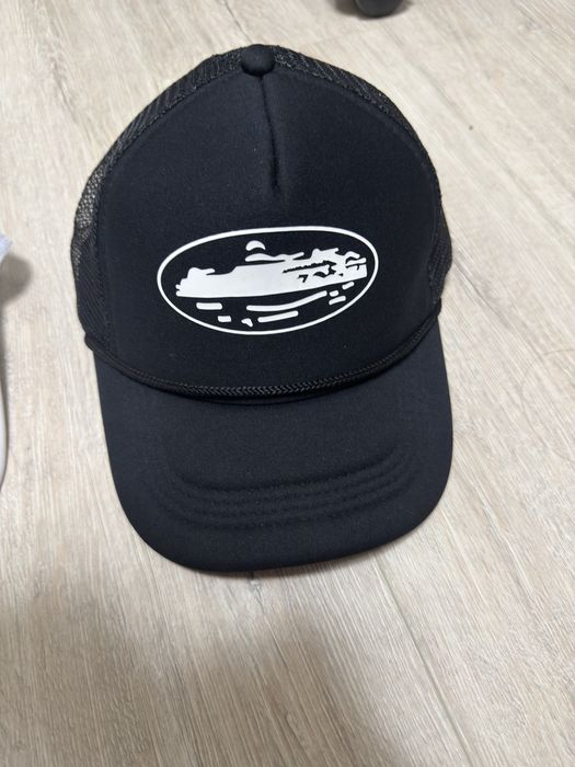 Sepci corteiz in stare buna