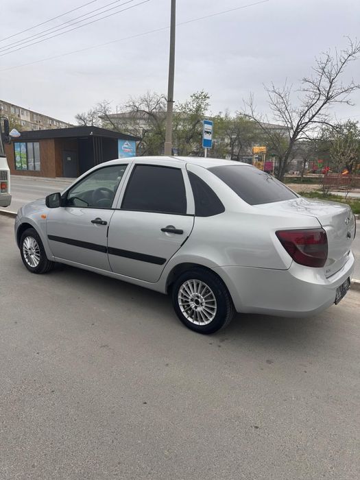 аренда авто Лада Гранта